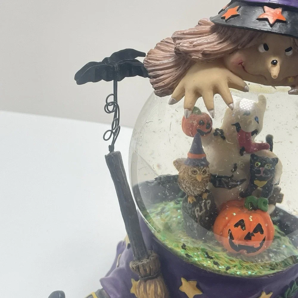 Halloween Musical Witch‎ Snow globe, Trick Or Treat Ghost Black Cat